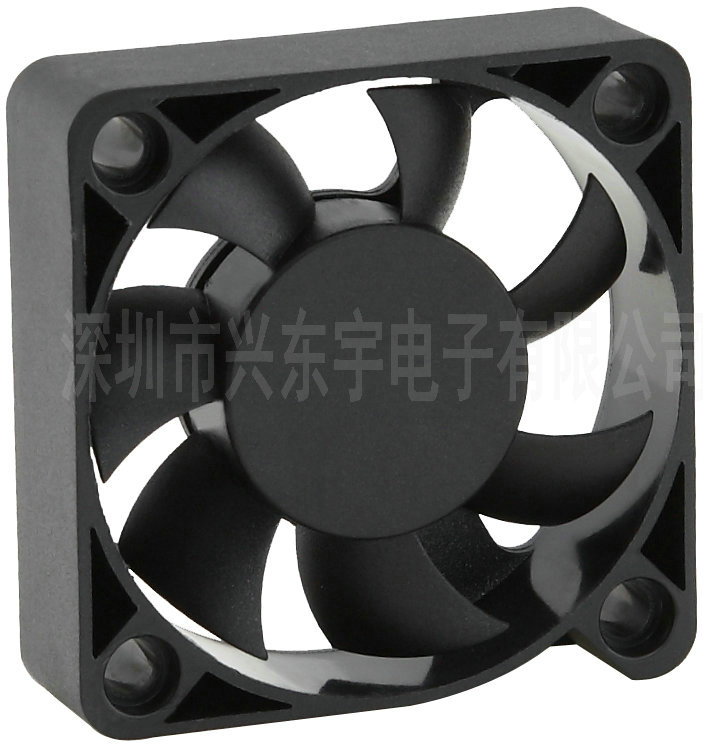 舞台燈光散熱風扇http://www.contnew.net/products-detail.asp?cpid=121