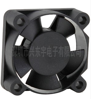 【電飯煲散熱風扇】轉子平衡軸心在哪裏？